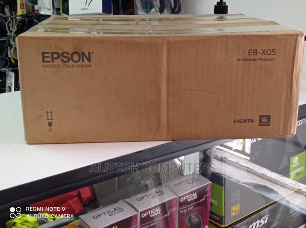 Epson Eb- X05 Projectors - main view