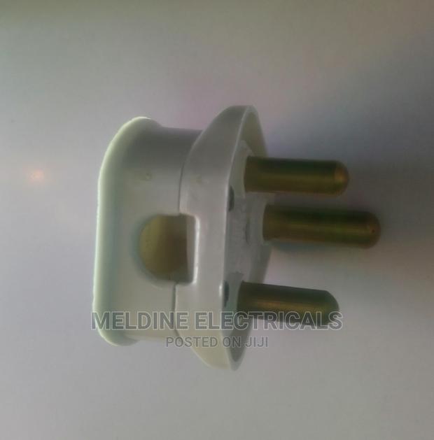 15A Top Plug - thumbnail 2