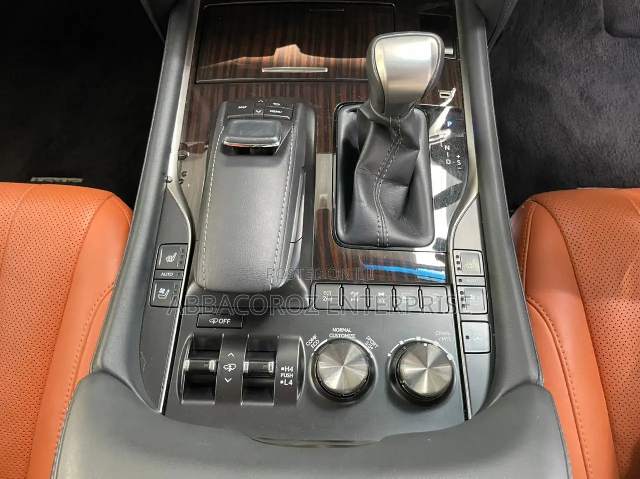 Lexus LX 2016 Gold