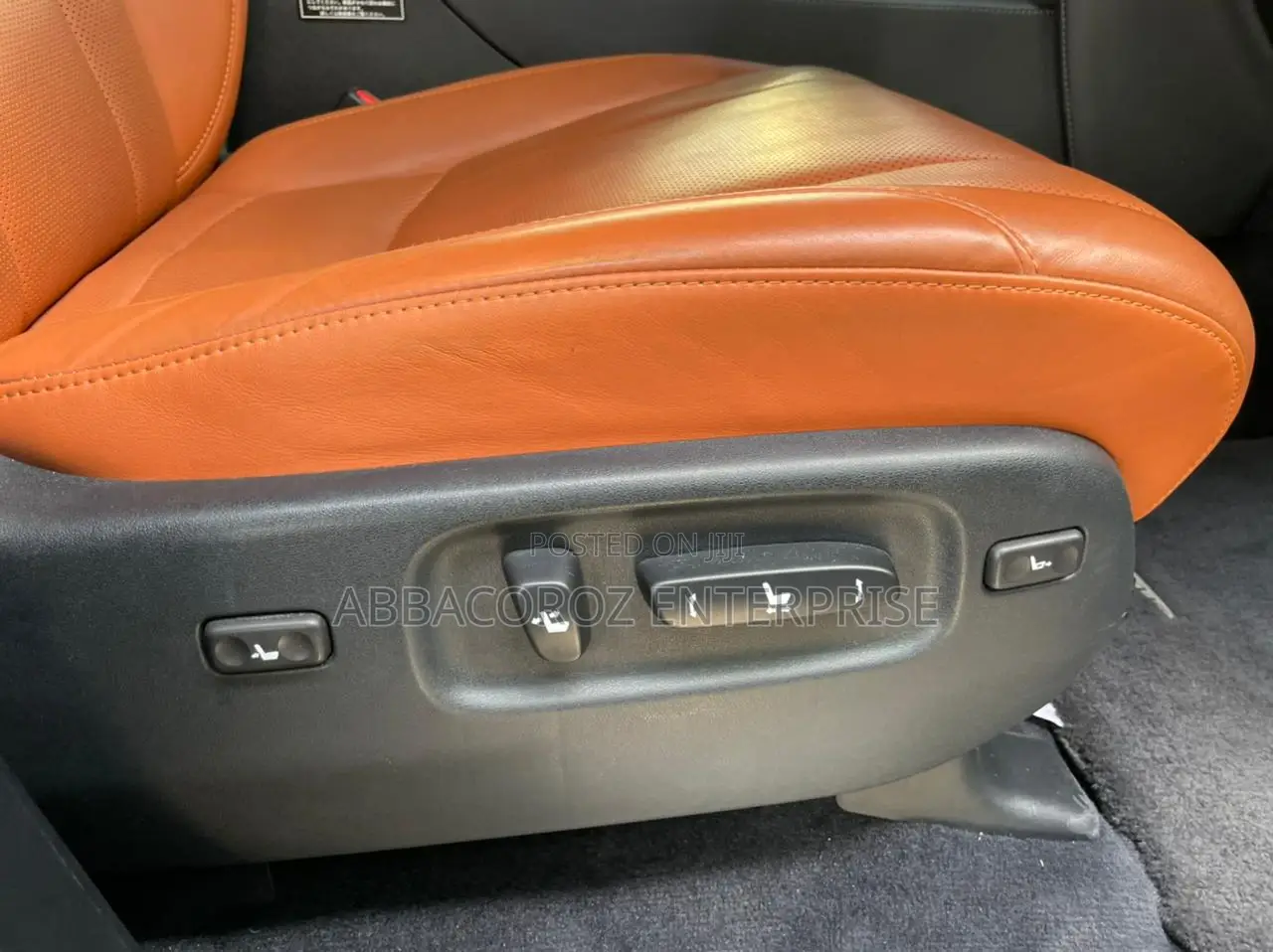 Lexus LX 2016 Gold