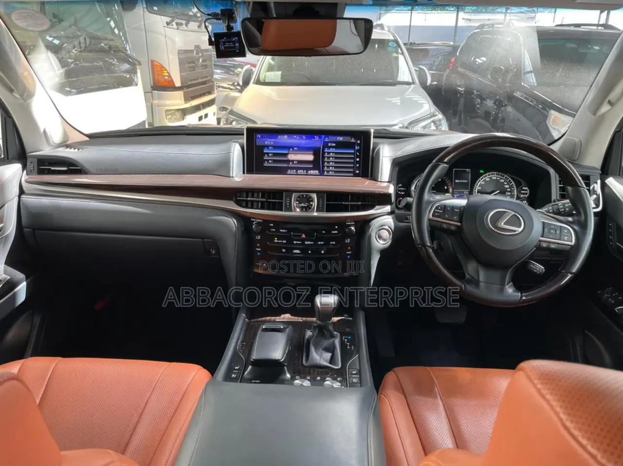 Lexus LX 2016 Gold