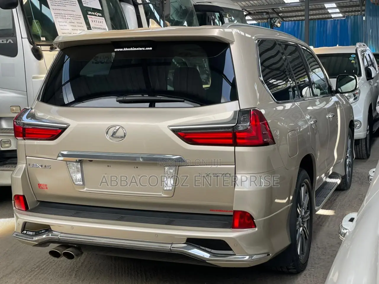 Lexus LX 2016 Gold