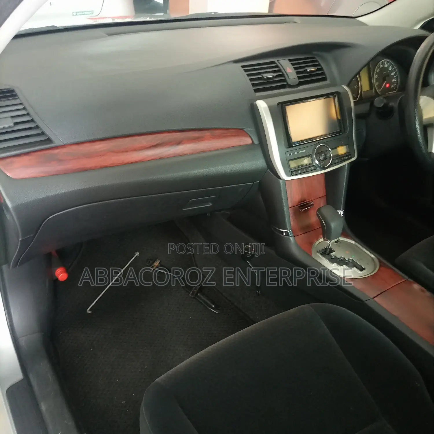 Toyota Premio 2014 Silver