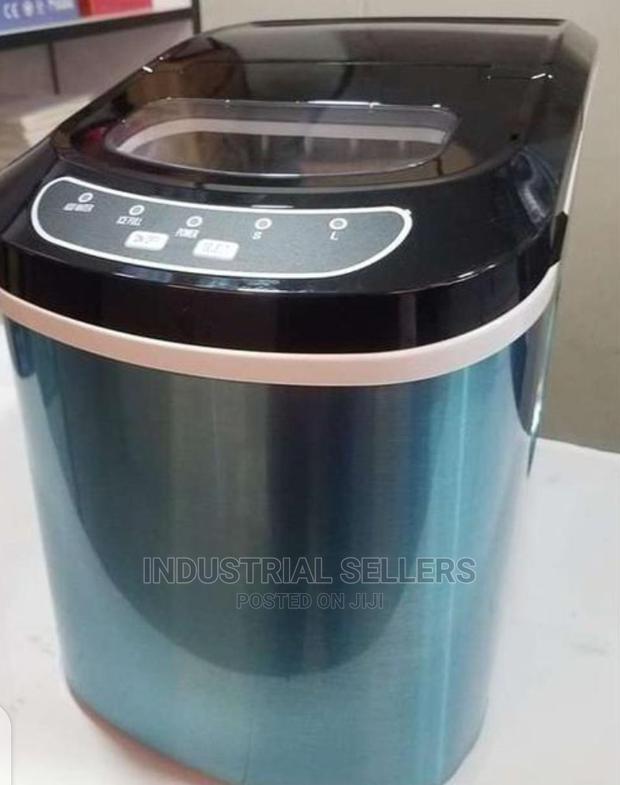 Excellent Ice Cube Maker