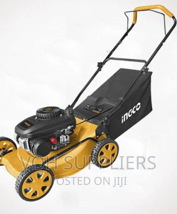 Powerful Lawn Mower Machine