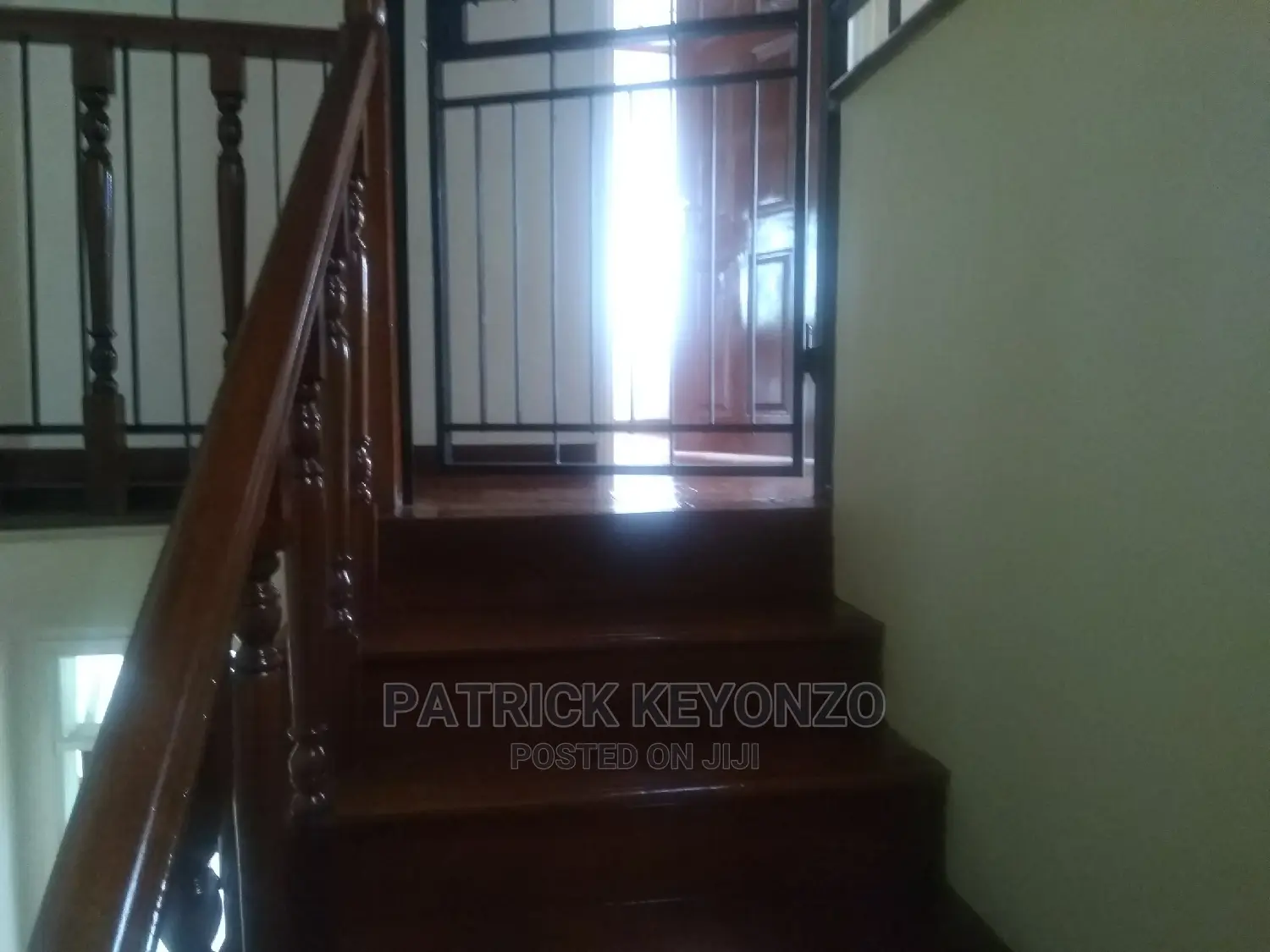 Amazing 4bedroomed Maisonette With Dsq to Let