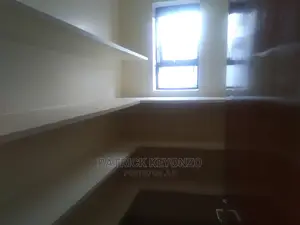 Amazing 4bedroomed Maisonette With Dsq to Let
