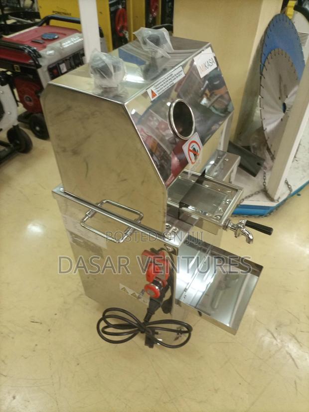 Commercial Sugar Cane Juice Extractor - thumbnail 2