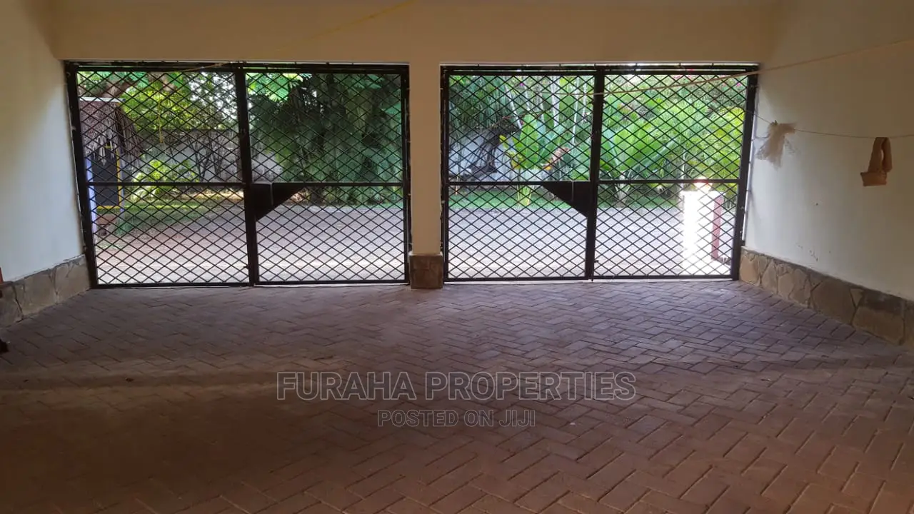 4bdrm Bungalow in Kikambala for sale