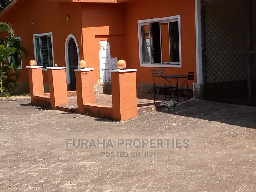 4bdrm Bungalow in Kikambala for sale