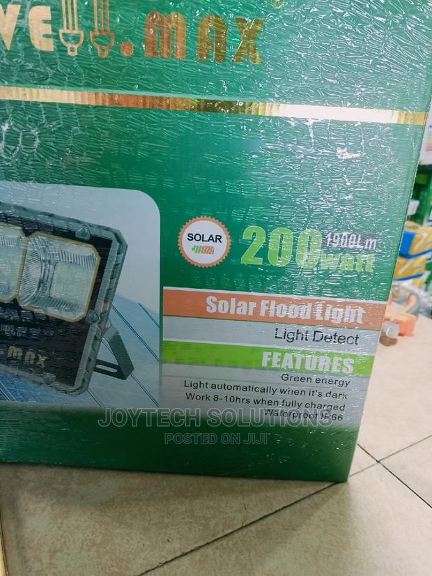 200watts Vellmax Solar Floodlight. Comes Along With Solar - thumbnail 2