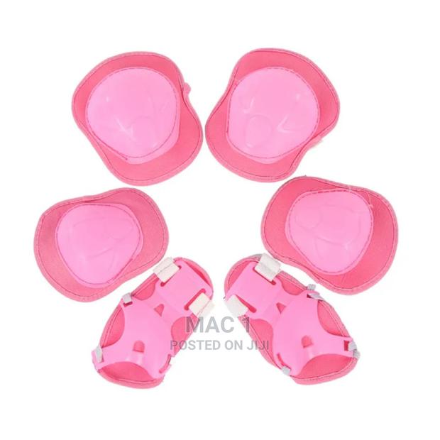 Roller Skates Plus Skating Guards - thumbnail 2