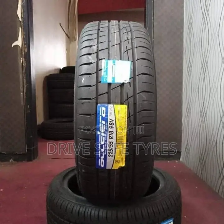 225/55 R18 Accelera Tyre Made in Indonesia Nylon
