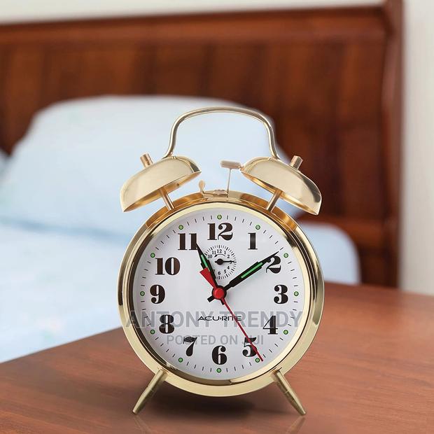 Analog Alarm Twin Clock - main view