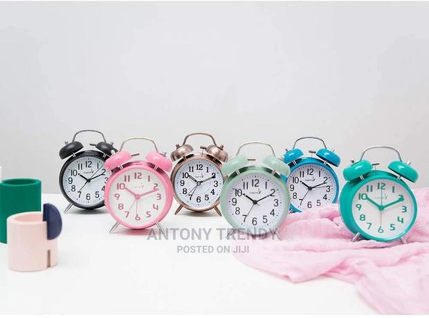 1 Pc Vintage Alarm Clock - main view