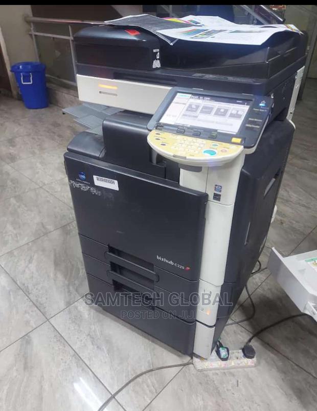 Konica Minolta C 220 Machine With High Stability