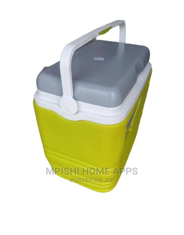 10L Pinnacle Cooler Box - thumbnail 4