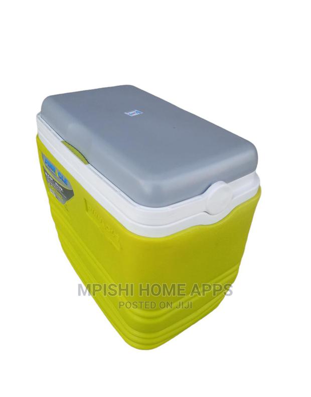 10L Pinnacle Cooler Box - thumbnail 6