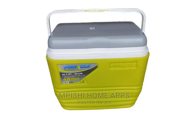 10L Pinnacle Cooler Box - thumbnail 2