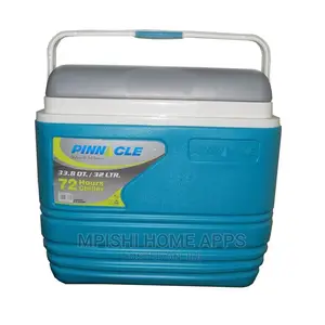 Pinnacle Cooler Box 32L