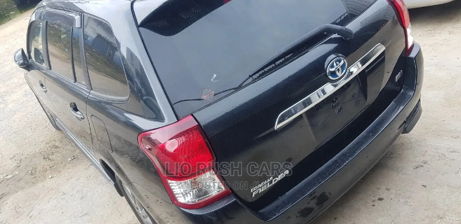 Toyota Fielder 2015 Black