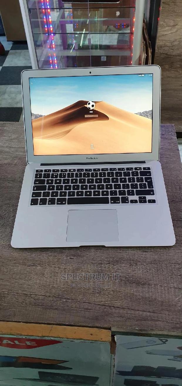 Laptop Apple MacBook 2015 8GB Intel Core I5 SSD 256GB