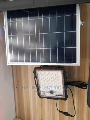 100w Cctv Solar Floodlight