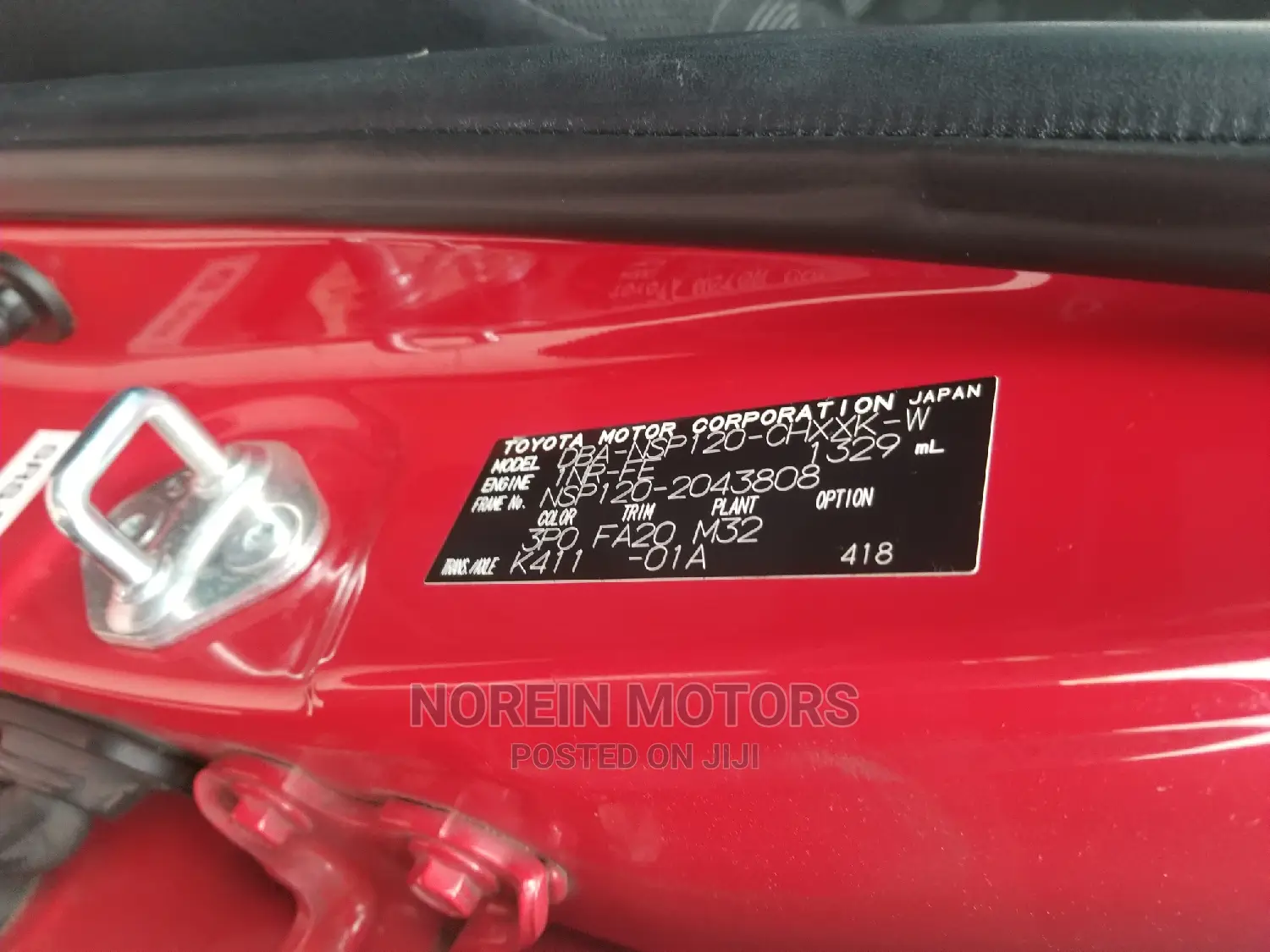 Toyota Ractis 2015 Red
