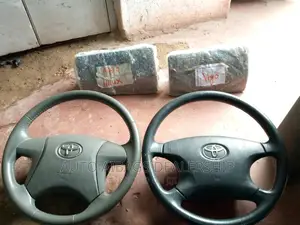 Toyota Hilux Vigo Dashboard Airbag and Stearing.