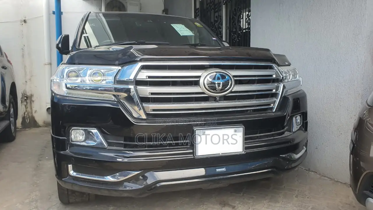 Toyota Land Cruiser 2016 Black