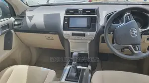 Toyota Land Cruiser Prado 2018