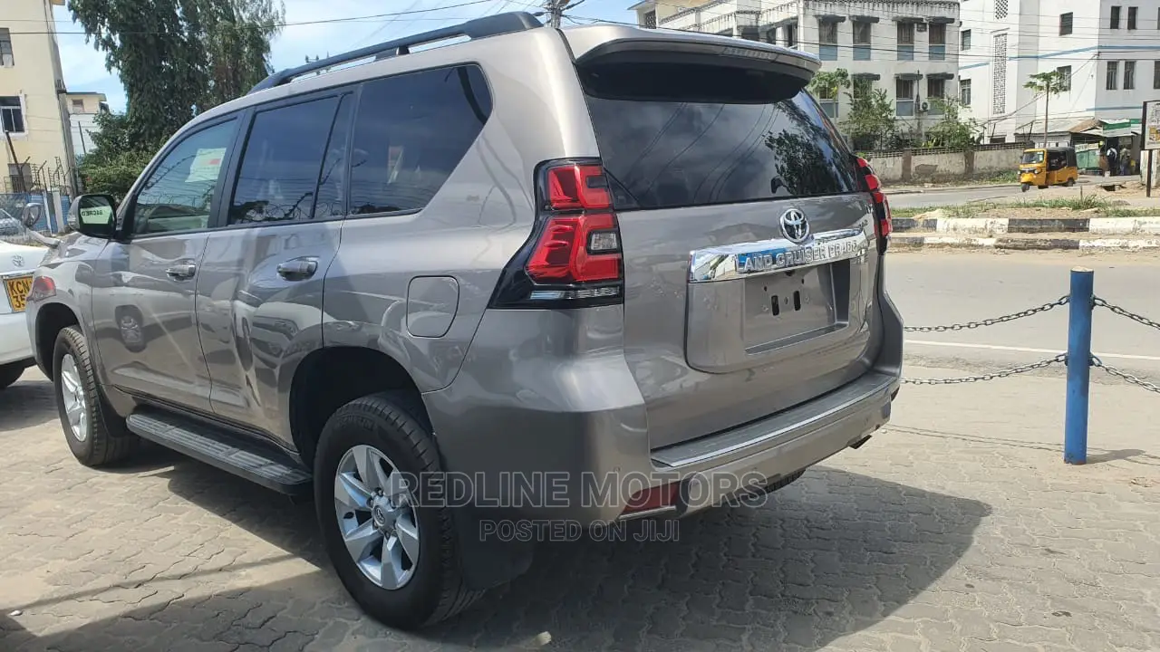 Toyota Land Cruiser Prado 2018