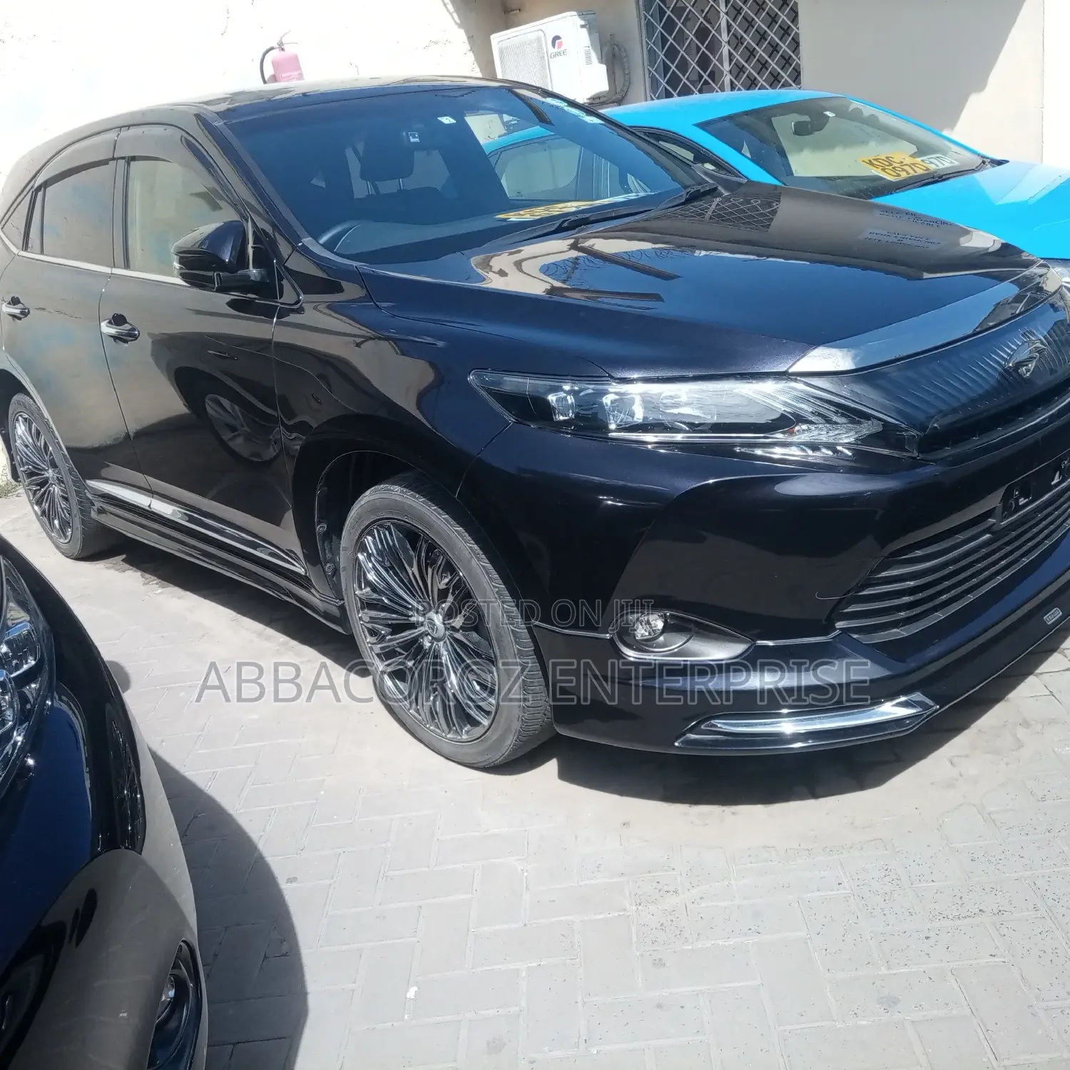 Toyota Harrier 2.0 4WD 2015