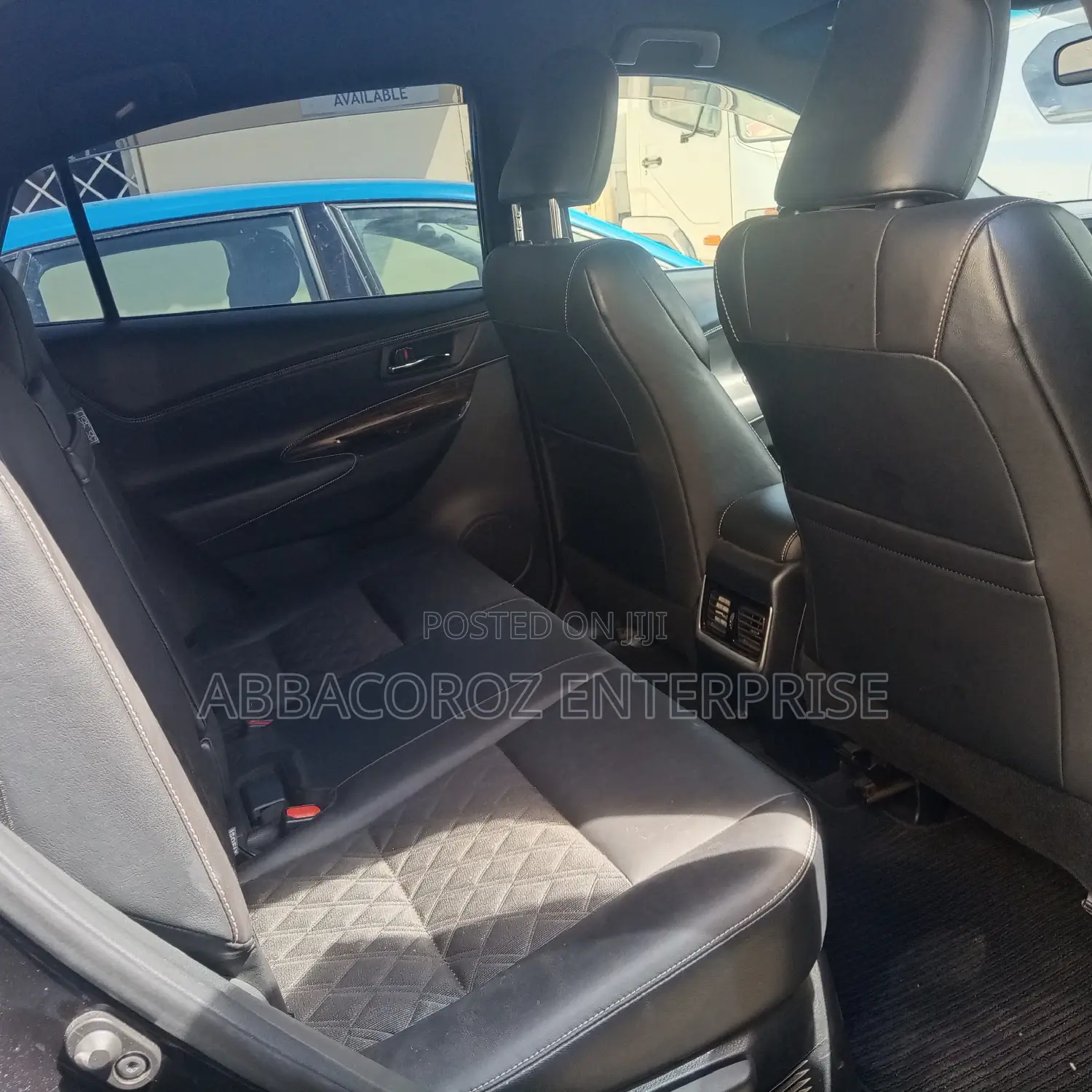 Toyota Harrier 2.0 4WD 2015