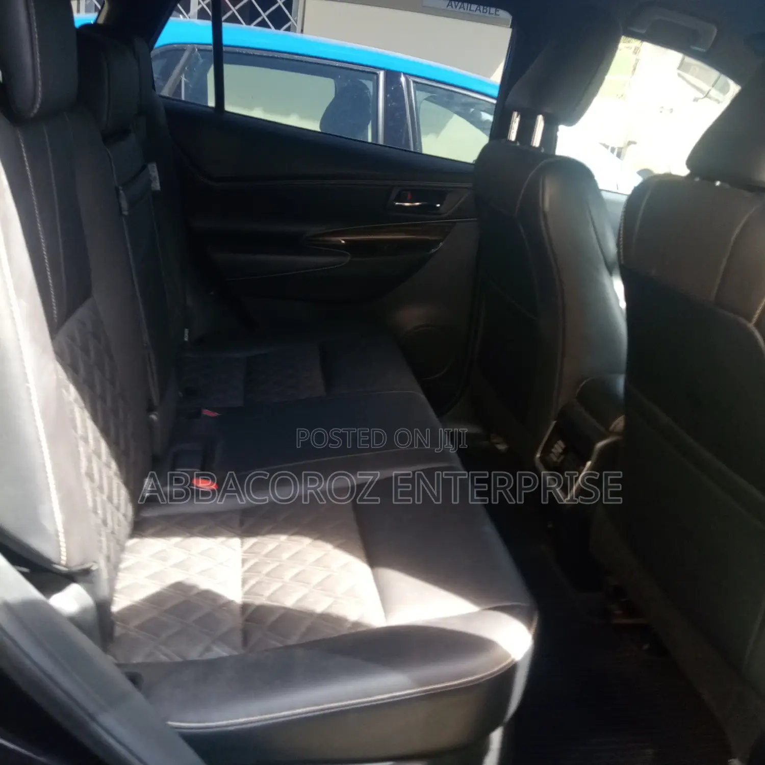 Toyota Harrier 2.0 4WD 2015