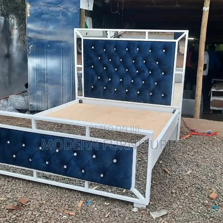 5/6 Bed Tufted Bed