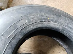 9.5R17.5 Dunlop Tyre Made in Japan
