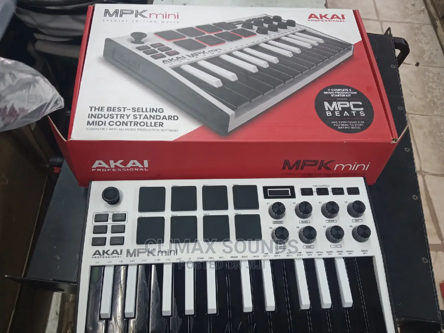 Akai 25 Keys Midi Keyboard