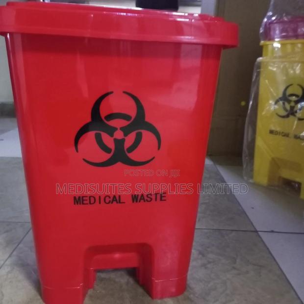 Medical Waste Bin - main view