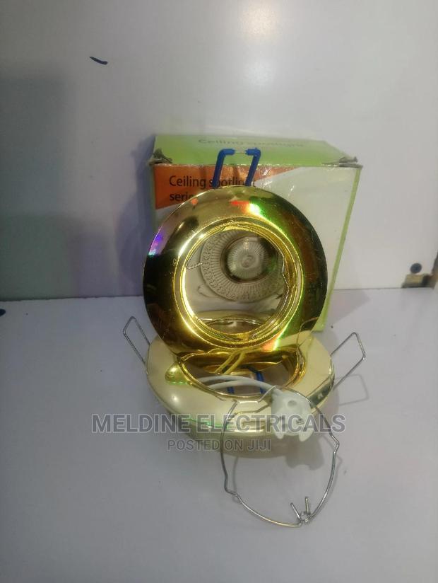 MR 16 Holder - main view