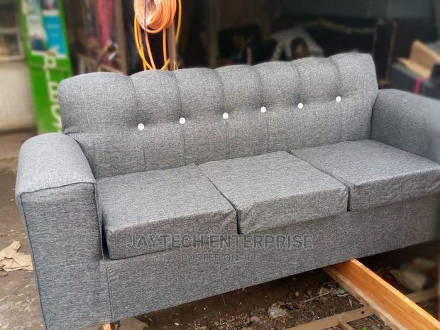 New 3 Seater - thumbnail 3