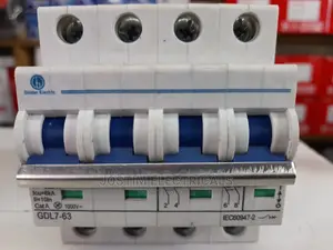 4 Pole Dc Circuit Breakers 32, 40A, 63A