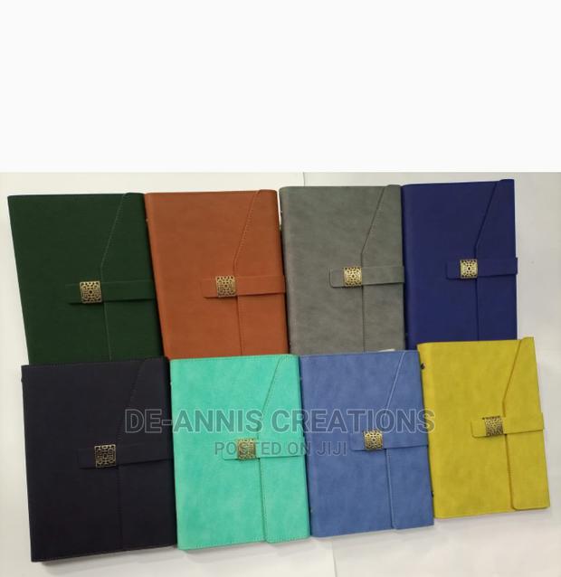 B5 Curve Notebook - main view