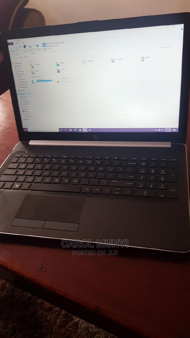Laptop HP 15-Ra003nia 8GB Intel Core I5 SSD 256GB