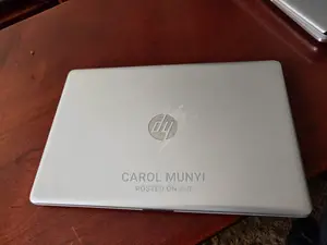 Laptop HP 15-Ra003nia 8GB Intel Core I5 SSD 256GB