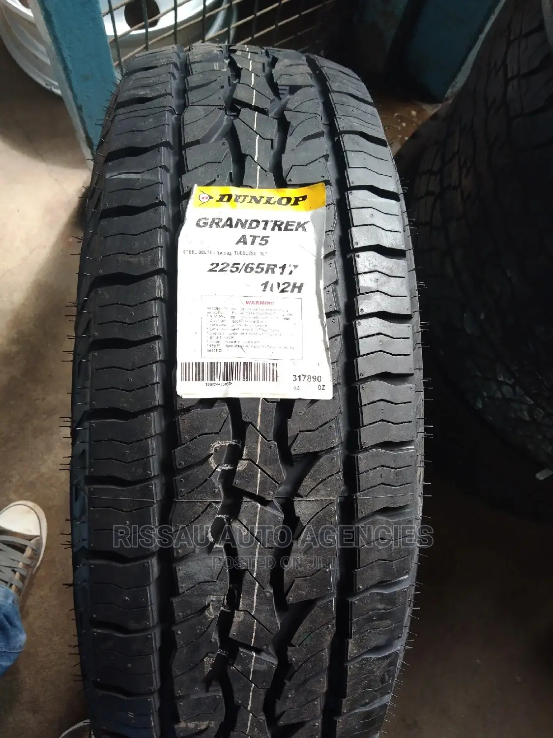 225/65 R 17 Dunlop a/T 5 Made in Thailand