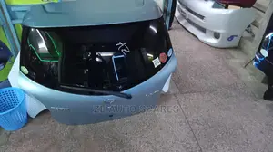 Mazda Demio Boot