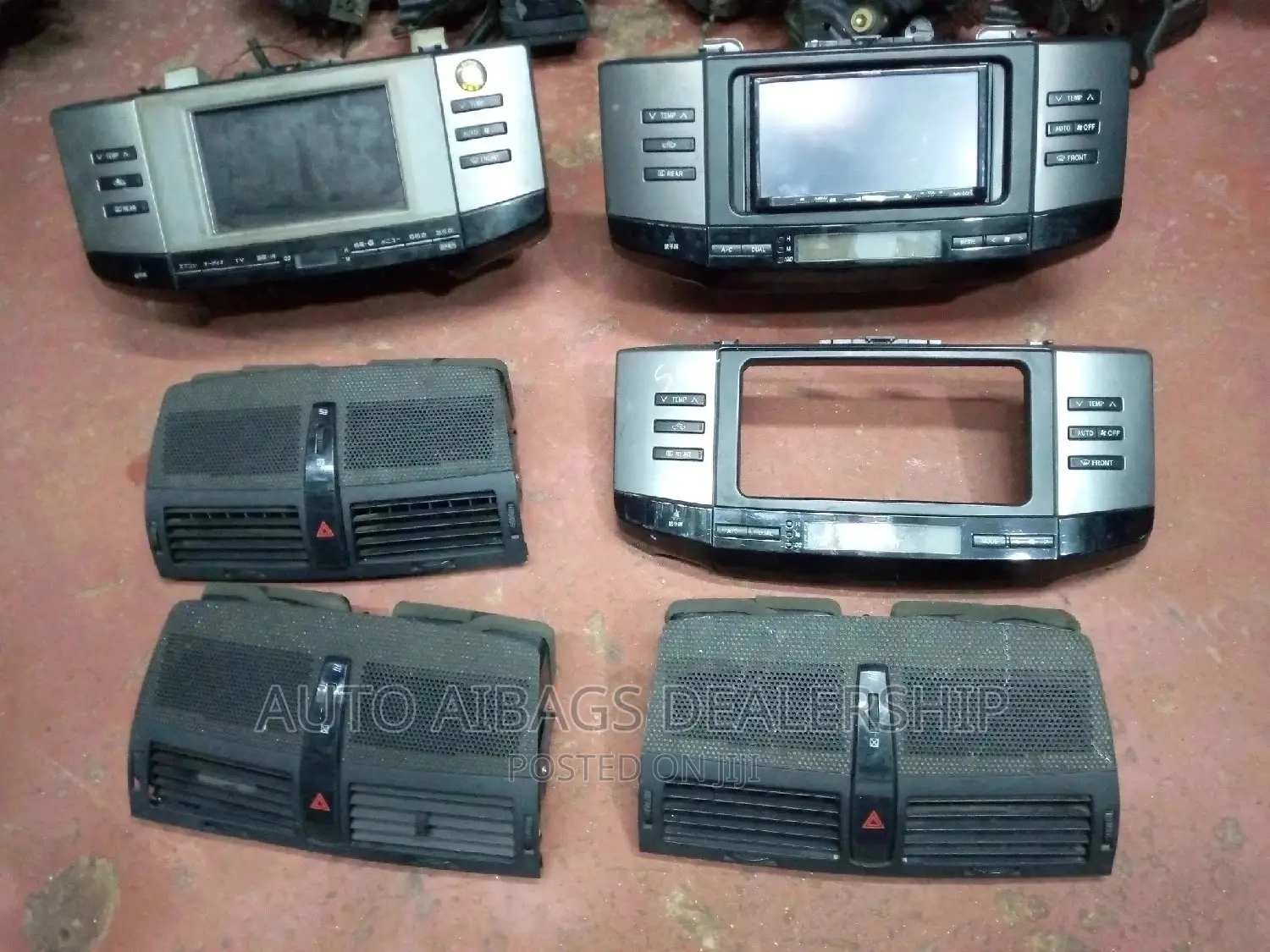Radio Phases and A/C Controller for Toyota Mark X.