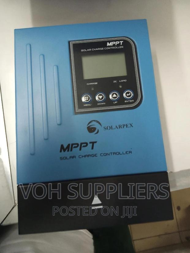 MPPT Solar Change Controller - main view
