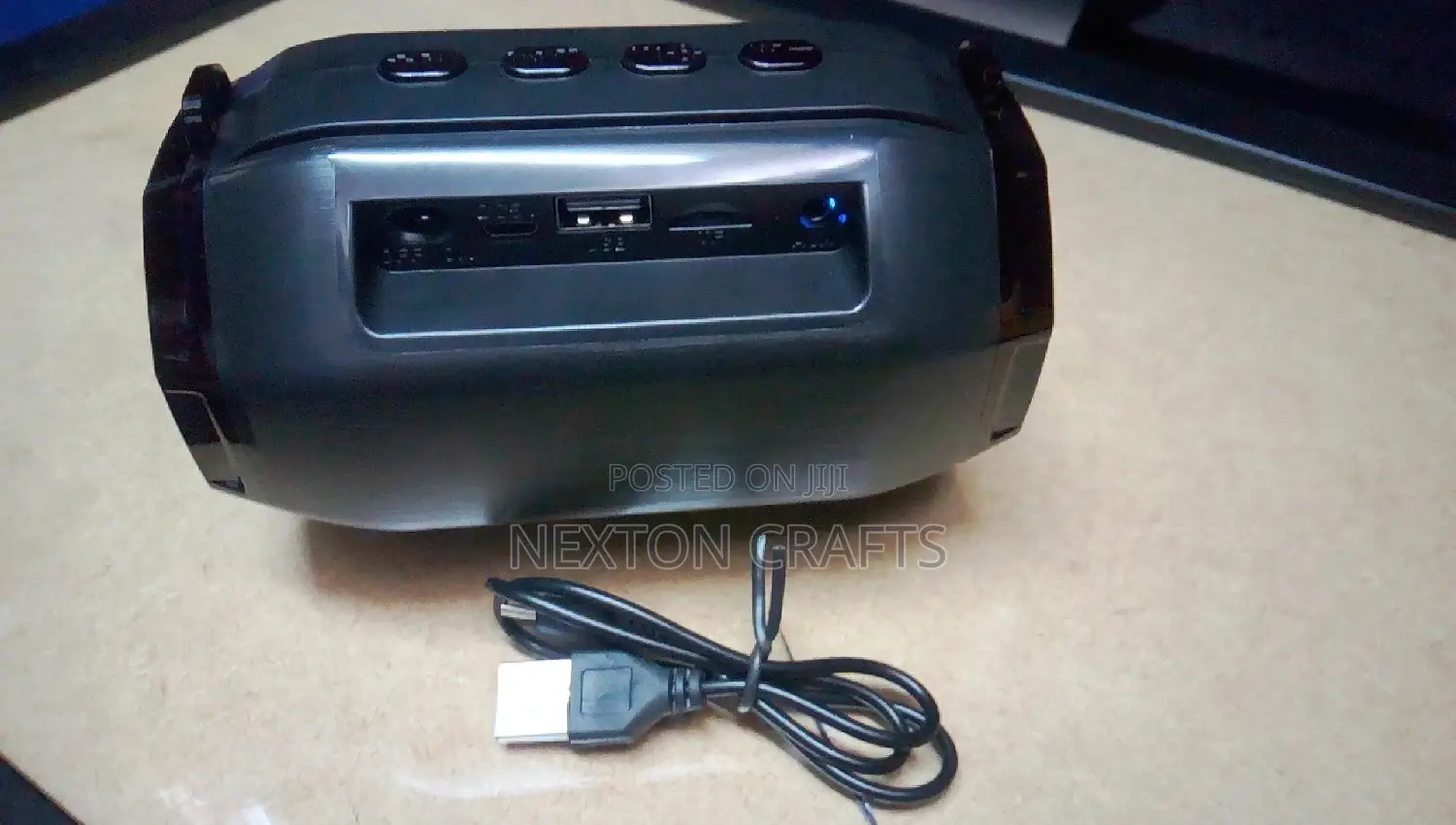 R100 Wireless Bluetooth Speaker With LED Light